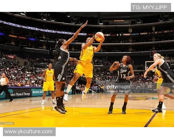 2017年银星与火花激烈对决回顾及赛事精彩瞬间分析